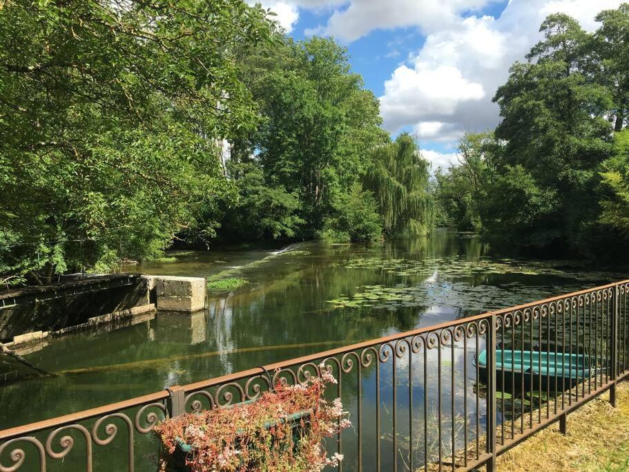 Magnifique Moulin Proche Chablis, Jacuzzi Et Riviere Villa Annay-sur-Serein Luaran gambar